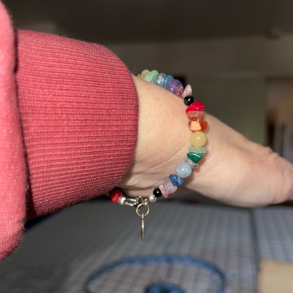Chakra bracelet with Natural stones Reiki infused - Picture 7 of 10